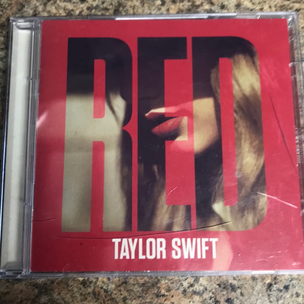 Red CD Taylor Swift